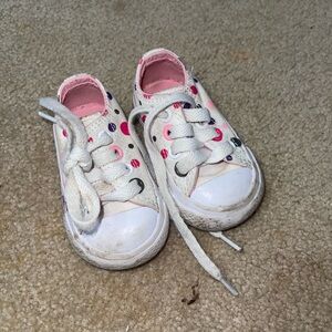 Converse Toddler polka dot low tops